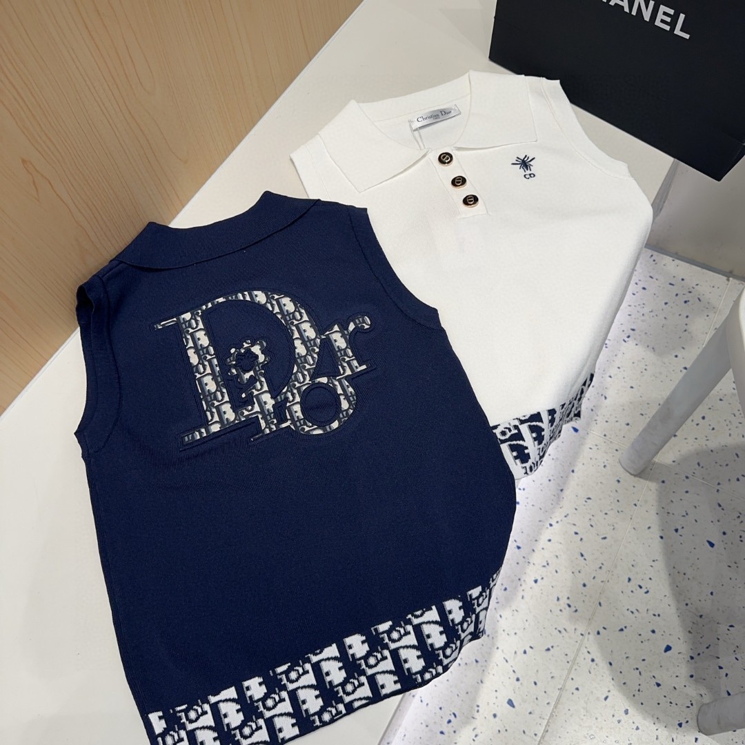 NO:304888,Dior vest, wearing a jacket, super hot, single size, swimsuit, swimsuit, bikini, dior, jackets & coats, swimsuits, bikinis19860909迪奥背心,搭外套单穿超爆 均码泳衣泳裤比基尼,泳衣，泳裤，比基尼,dior,jackets & coats,swimsuits,bikinis,accessory