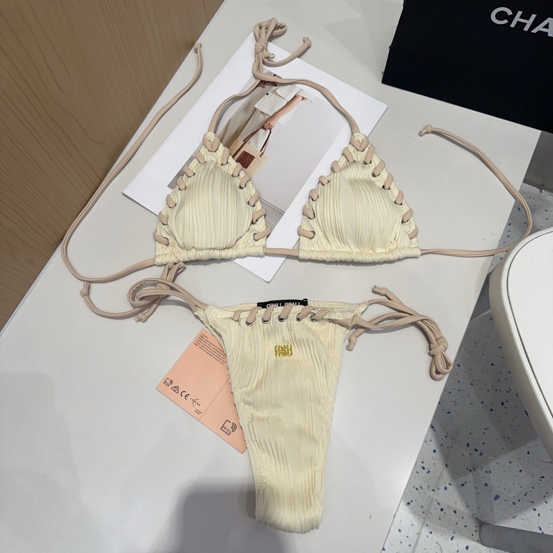 
miumiu泳衣，时尚达人必备。超级显身材！SML