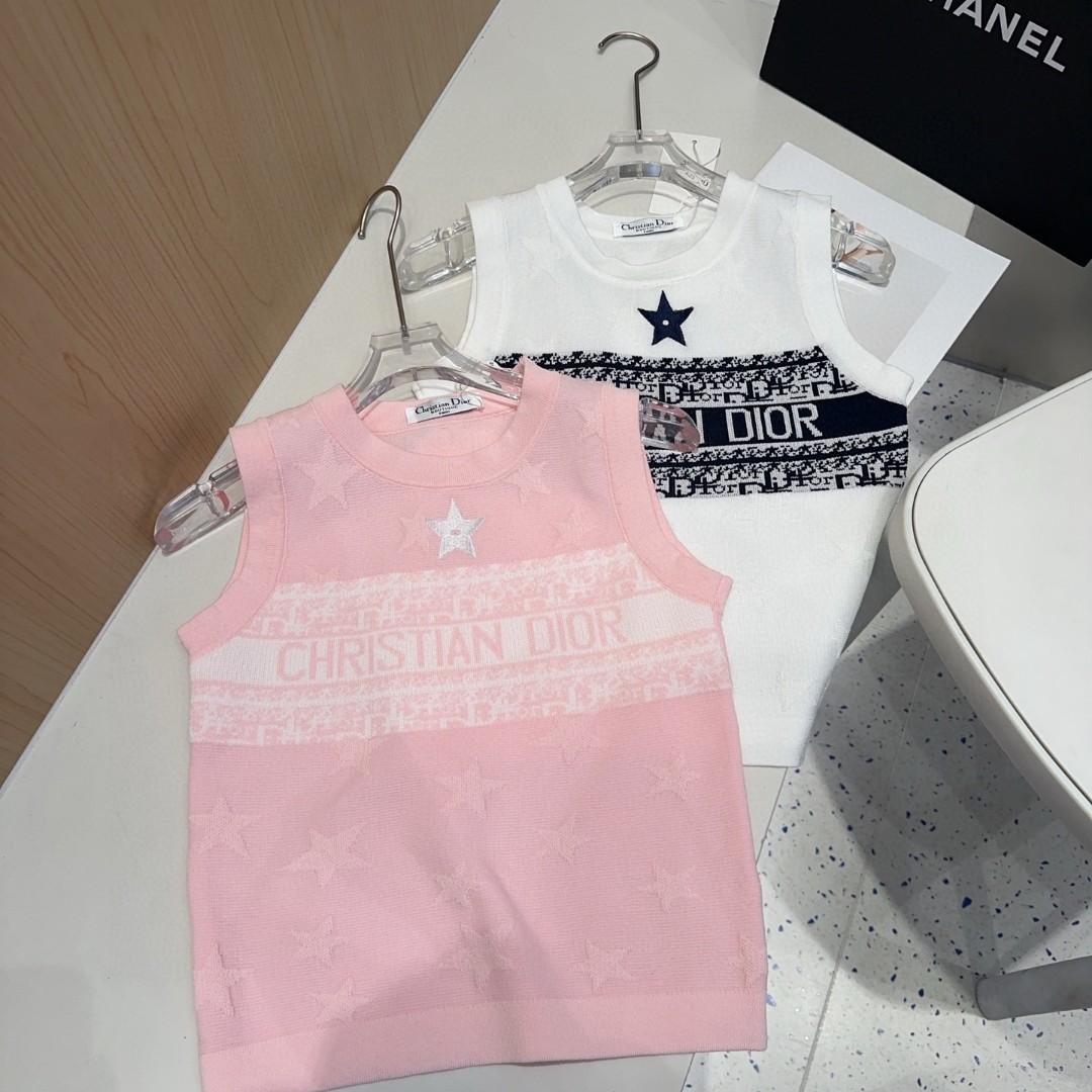 NO:305104,Dior vest, wearing a jacket, super hot, single size, swimsuit, swimsuit, bikini, dior, jackets & coats, swimsuits, bikinis19860909迪奥背心,搭外套单穿超爆 均码泳衣泳裤比基尼,泳衣，泳裤，比基尼,dior,jackets & coats,swimsuits,bikinis,accessory