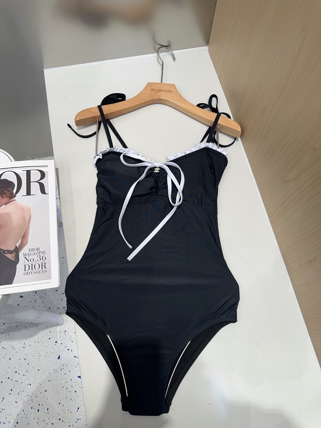 NO:304906,Chanel swimsuit, the real thing is so beautiful!  If you can't take pictures of it, whoever wears it will be beautiful!  Very worth buying SML swimsuits, swimsuits, swimsuits, bikinis, chanels, swimsuits, bikinis19860909香奈儿泳衣,实物实在太美了！拍不出来它的美谁穿谁美！很值得入手 SML泳衣泳裤比基尼,泳衣，泳裤，比基尼,chanel,swimsuits,bikinis,accessory