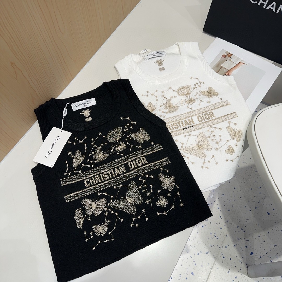 NO:304922,Dior vest, wearing a jacket, super hot, single size, swimsuit, swimsuit, bikini, dior, jackets & coats, swimsuits, bikinis19860909迪奥背心,搭外套单穿超爆 均码 泳衣泳裤比基尼,泳衣，泳裤，比基尼,dior,jackets & coats,swimsuits,bikinis,accessory