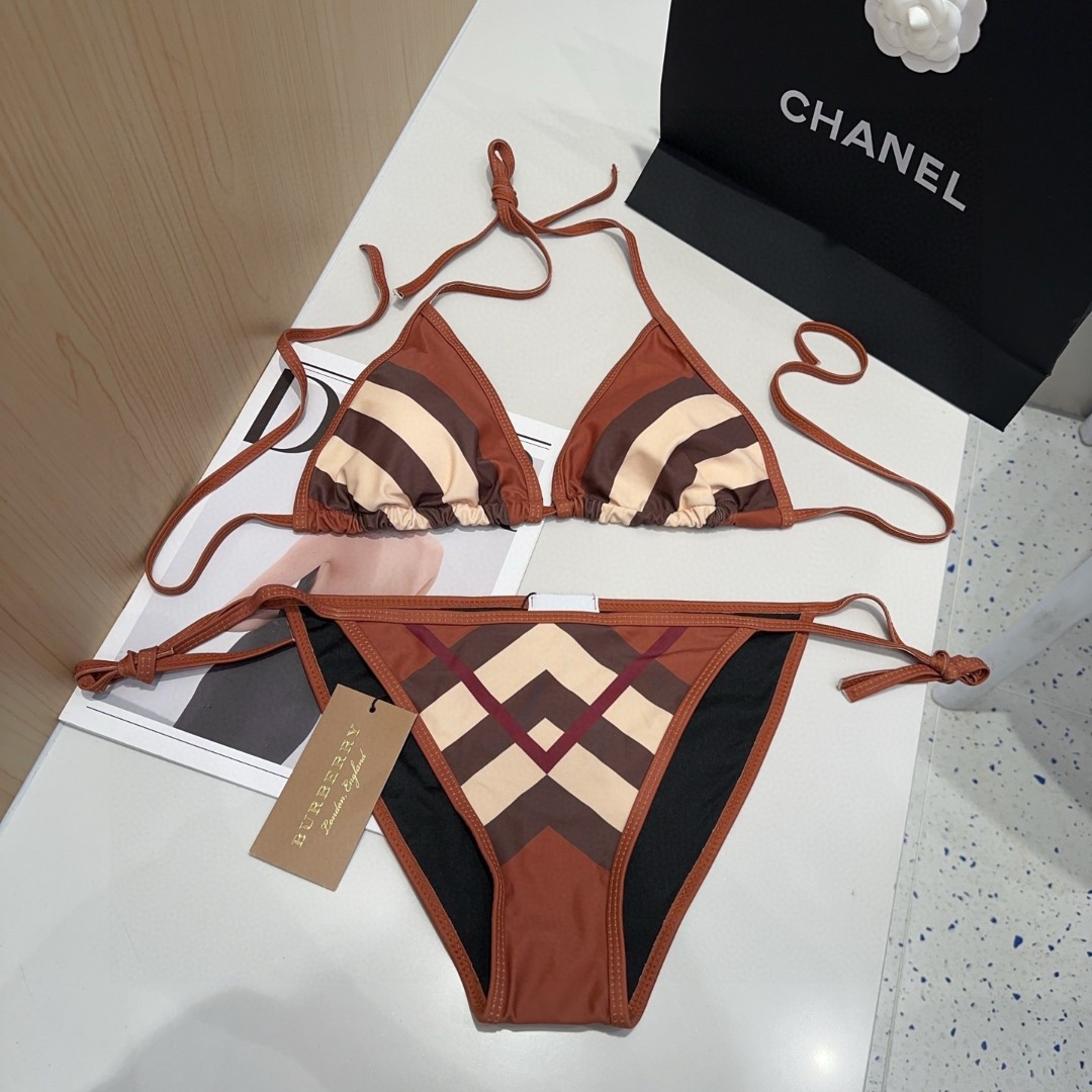 NO:305177,Burberry swimsuit, official website synchronized!  A must-have for fashion experts. Super body shape!  SML swimsuits, swimsuits, swimsuits, bikinis, burberry, swimsuits, bikinis19860909巴宝莉泳衣,官网同步！时尚达人必备.超级显身材！SML泳衣泳裤比基尼,泳衣，泳裤，比基尼,burberry,swimsuits,bikinis,accessory
