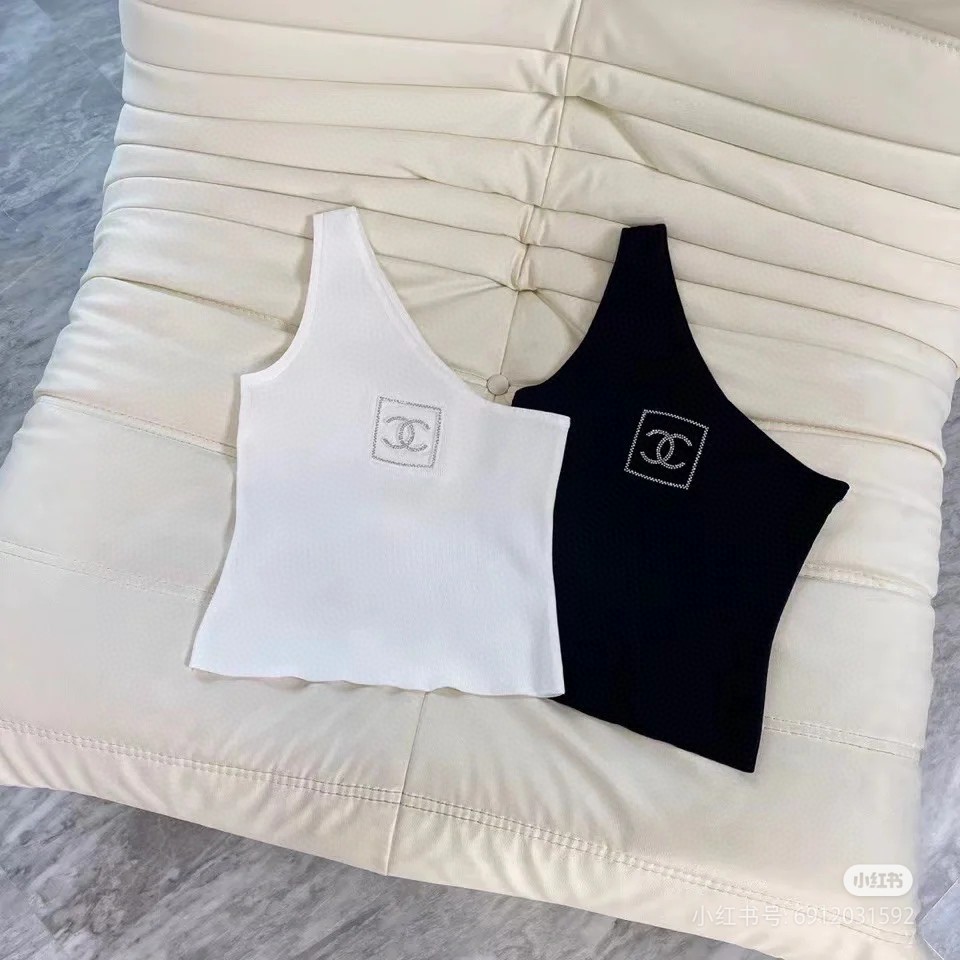 NO:305196,Chanel slanted shoulder knitted vest swimsuit swimsuit bikini, swimsuit, swimming trunk, bikini, chanel, swimsuits, bikinis19860909香奈儿斜肩针织背心泳衣泳裤比基尼,泳衣，泳裤，比基尼,chanel,swimsuits,bikinis,accessory