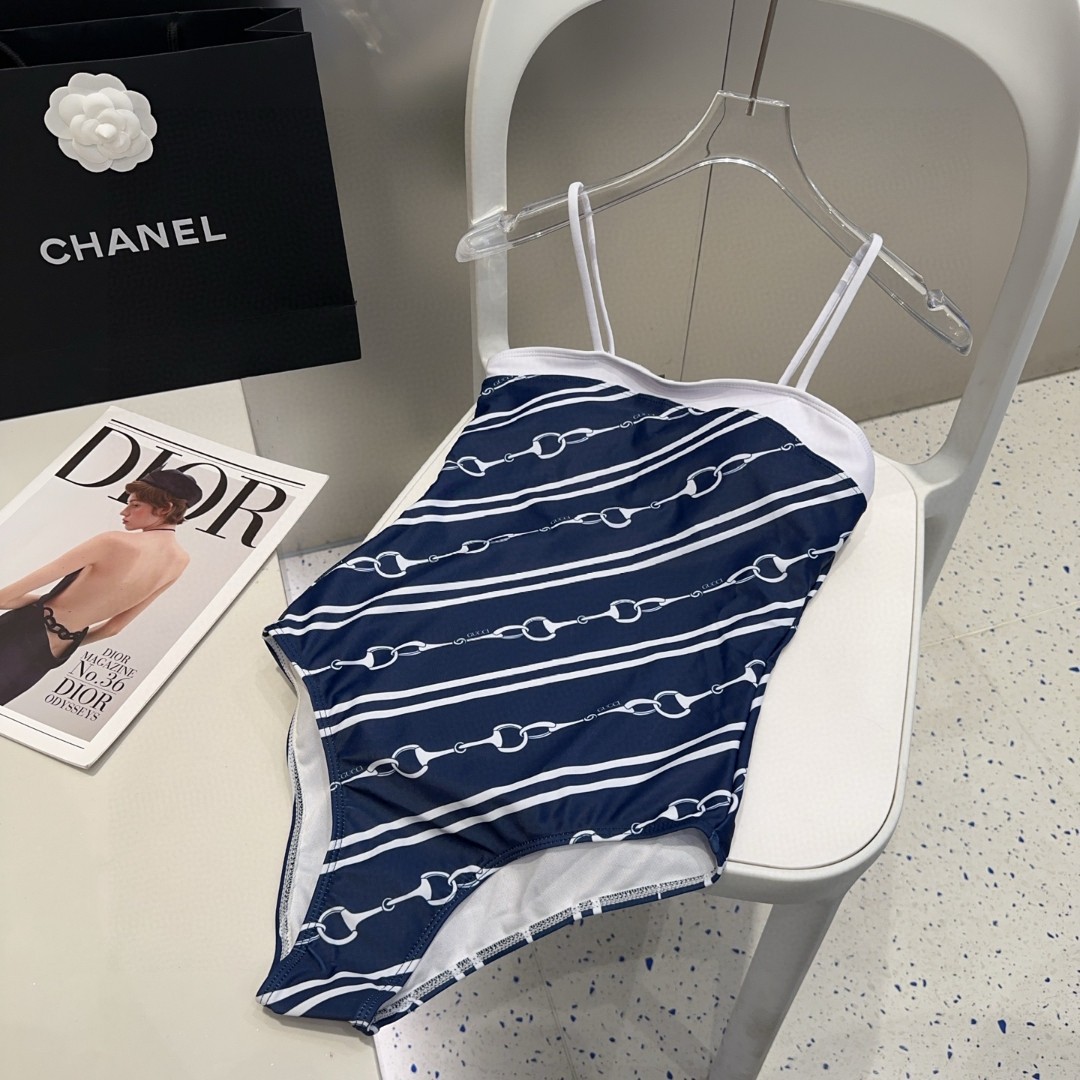 NO:305245,Guqi swimsuit, the real thing is so beautiful!  If you can't take pictures of it, whoever wears it will be beautiful!  Very worth buying SML swimsuits, swimsuits, swimsuits, bikinis19860909古奇泳衣,实物实在太美了！拍不出来它的美谁穿谁美！很值得入手 SML泳衣泳裤比基尼,泳衣，泳裤，比基尼,swimsuits,bikinis,accessory