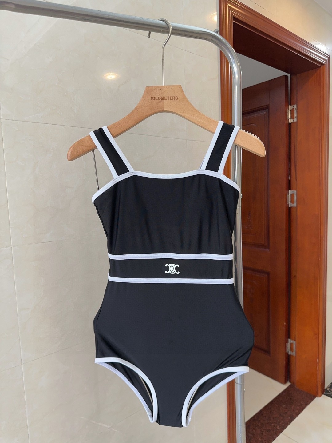 NO:305457,Celine swimsuits, a must-have for fashionable trendy people!  The real thing is super good!  It's great to take photos on the beach!  SML swimsuits, swimsuits, swimsuits, bikinis, swimsuits, bikinis19860909塞琳泳衣,时尚潮人必备！实物超级好看！海边度假拍照超级好！SML泳衣泳裤比基尼,泳衣，泳裤，比基尼,swimsuits,bikinis,accessory