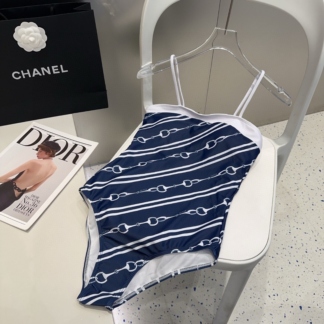 NO:305647,Guqi swimsuit, the real thing is so beautiful!  If you can't take pictures of it, whoever wears it will be beautiful!  Very worth buying SML swimsuits, swimsuits, swimsuits, bikinis19860909古奇泳衣,实物实在太美了！拍不出来它的美谁穿谁美！很值得入手 SML泳衣泳裤比基尼,泳衣，泳裤，比基尼,swimsuits,bikinis,accessory