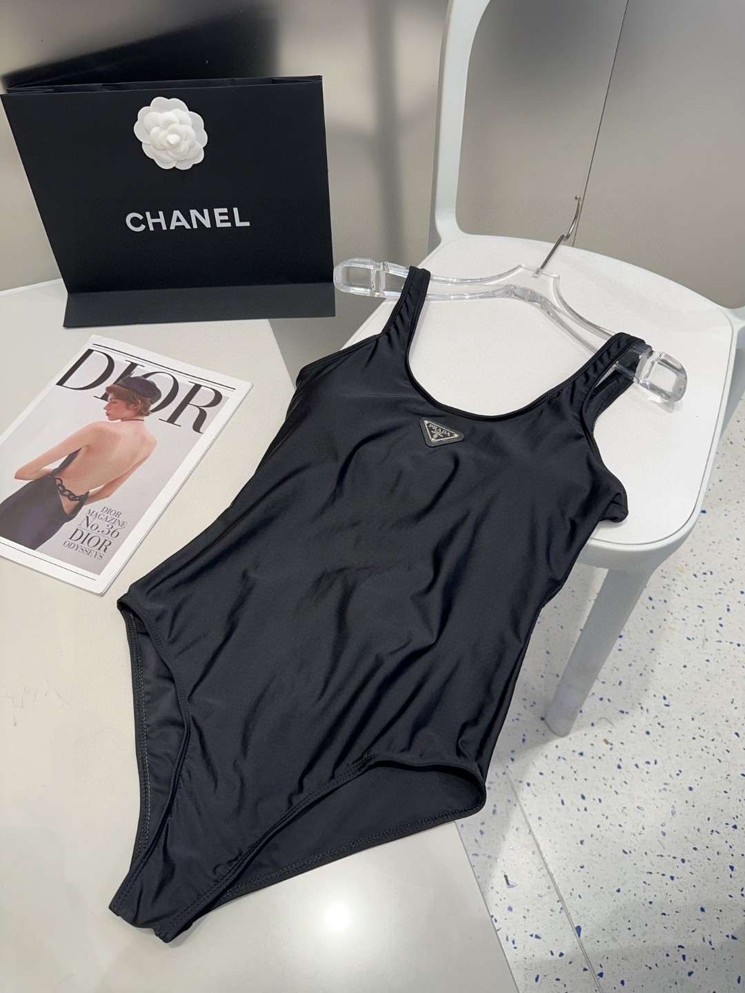 NO:373759,Prada swimsuit, slim and beautiful on the upper body!  Wearing a very fashionable SML swimsuit, swimming trunk bikini, swimsuit, swimming trunk, bikini, prada, swimsuits, bikinis19860909普拉达泳衣,上身显瘦而且好看！穿着很洋气SML泳衣泳裤比基尼,泳衣，泳裤，比基尼,prada,swimsuits,bikinis,accessory