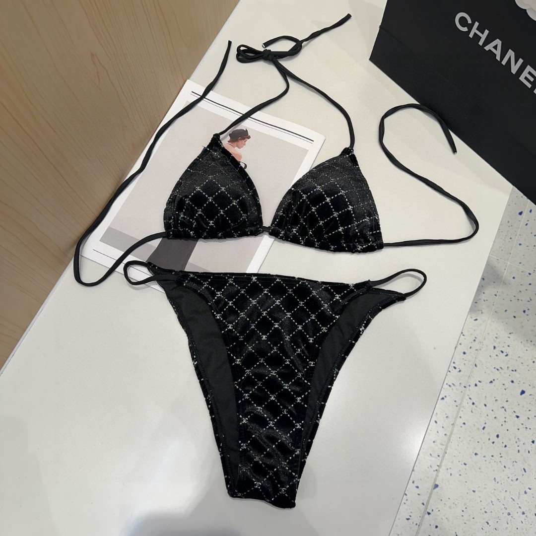 NO:373795,Chanel swimsuits are a must-have for fashion experts. They show off their figure!  SML swimsuits, swimsuits, swimsuits, bikinis, chanels, swimsuits, bikinis19860909香奈儿泳衣,时尚达人必备.超级显身材！SML泳衣泳裤比基尼,泳衣，泳裤，比基尼,chanel,swimsuits,bikinis,accessory