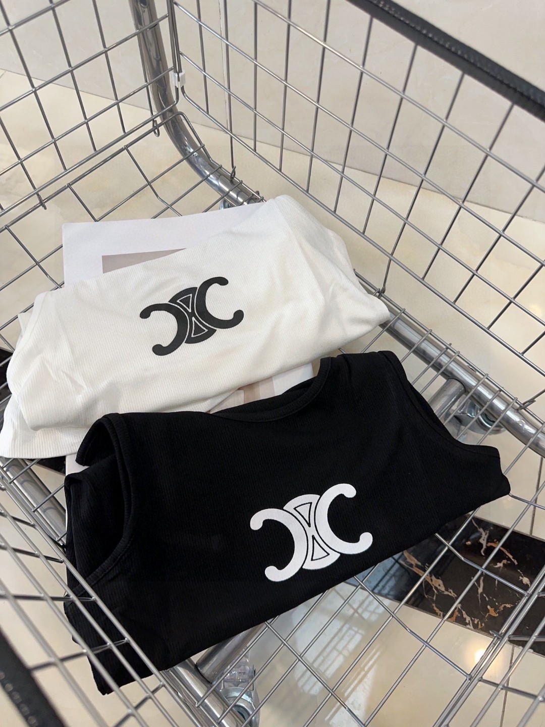 NO:373750,Celine top vest basic simple classic and versatile fashionable and high-quality one-size swimsuit swimsuit swimsuit bikini, swimsuit, swimming trunks, bikini, celine, swimsuits, bikinis19860909赛琳上衣背心 基础简约 经典百搭 时髦高级 均码泳衣泳裤比基尼,泳衣，泳裤，比基尼,celine,swimsuits,bikinis,accessory