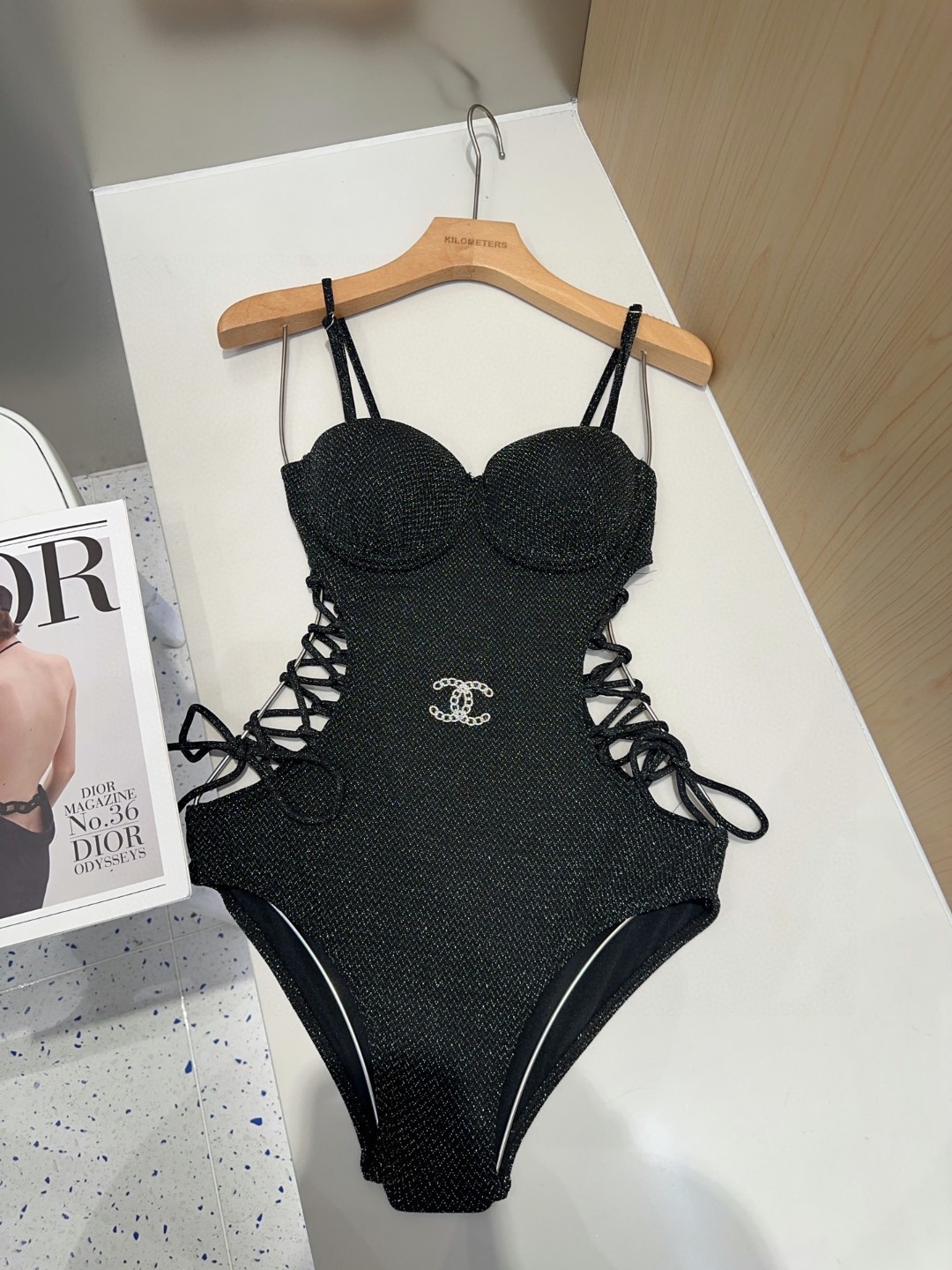 NO:533630,Chanel swimsuit, the real thing is so beautiful!  If you can't take pictures of it, whoever wears it will be beautiful!  Very worth buying SML swimsuits, swimsuits, swimsuits, bikinis, chanels, swimsuits, bikinis19860909香奈儿泳衣,实物实在太美了！拍不出来它的美谁穿谁美！很值得入手 SML泳衣泳裤比基尼,泳衣，泳裤，比基尼,chanel,swimsuits,bikinis,accessory