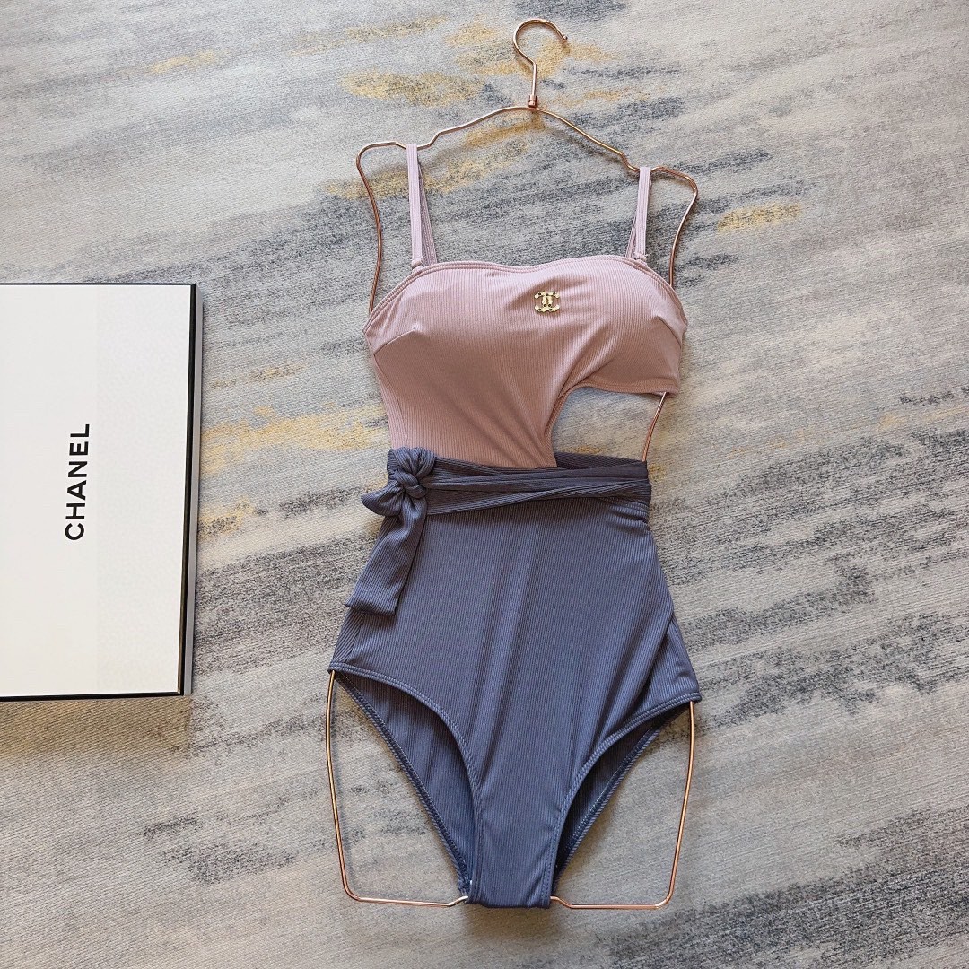 NO:374321,Chanel swimsuits are a must-have for fashionable trendy people!  The real thing is super good!  It's great to take photos on the beach!  SML swimsuits, swimsuits, swimsuits, bikinis, chanels, swimsuits, bikinis19860909香奈儿泳衣,时尚潮人必备！实物超级好看！海边度假拍照超级好！SML泳衣泳裤比基尼,泳衣，泳裤，比基尼,chanel,swimsuits,bikinis,accessory