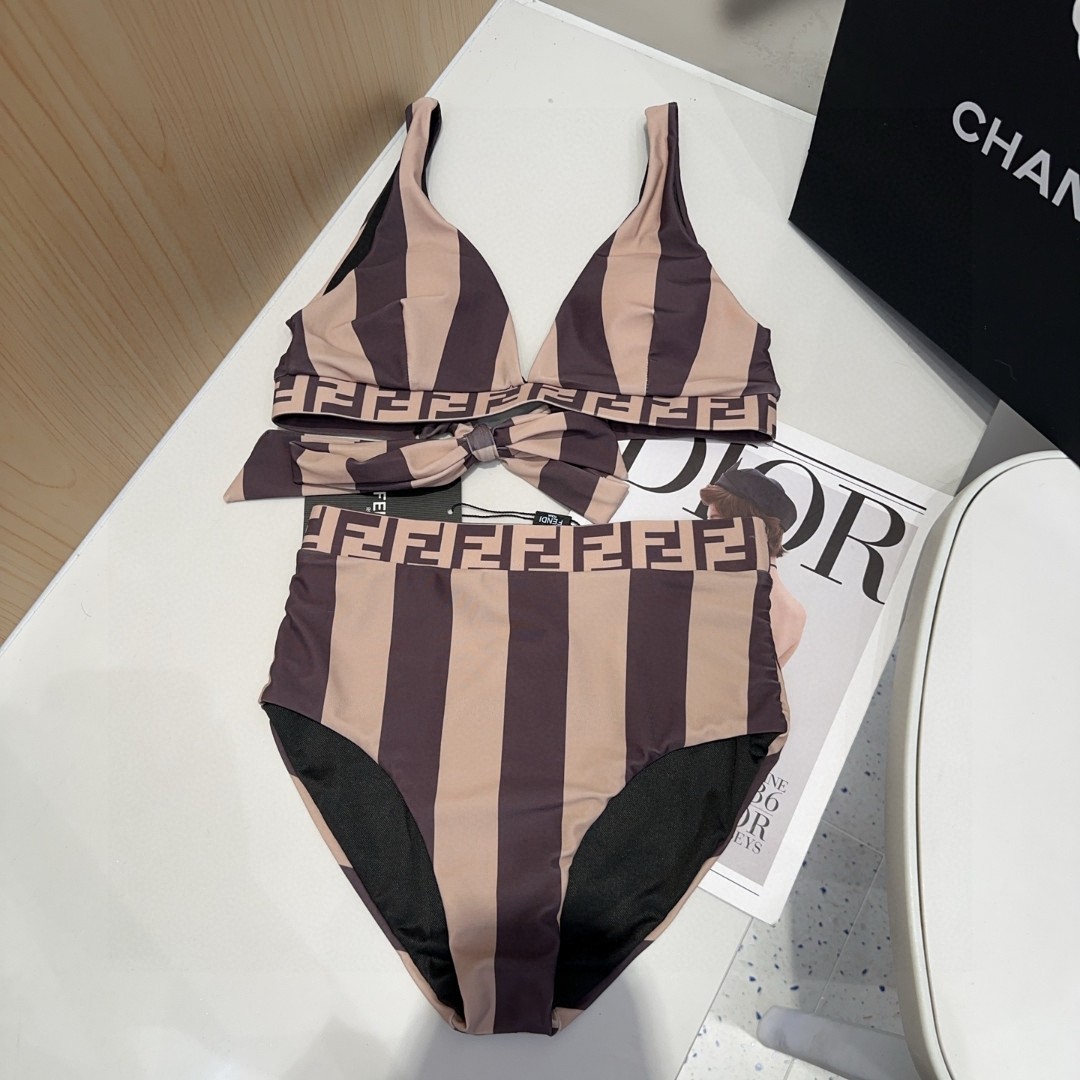 NO:374362,Fendi swimsuit, slim and beautiful on the upper body!  Wearing a very fashionable SML swimsuit, swimming trunk bikini, swimsuit, swimming trunk, bikini, fendi, swimsuits, bikinis19860909芬迪泳衣,上身显瘦而且好看！穿着很洋气SML泳衣泳裤比基尼,泳衣，泳裤，比基尼,fendi,swimsuits,bikinis,accessory