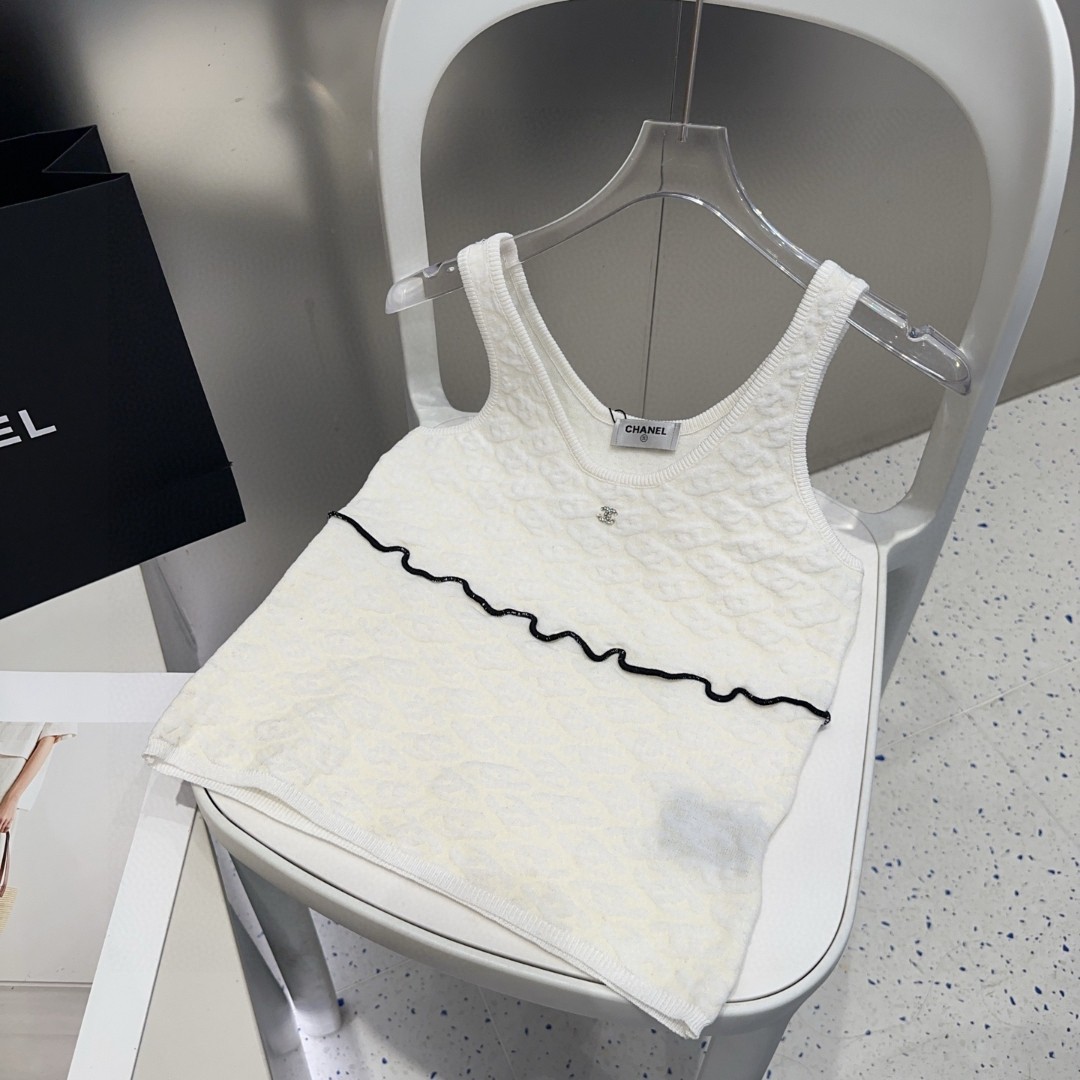 NO:374931,Chanel vest, wearing a jacket, super hot, single size, swimsuit, swimsuit, bikini, chanel, jackets & coats, swimsuits, bikinis19860909香奈儿小背心,搭外套单穿超爆 均码泳衣泳裤比基尼,泳衣，泳裤，比基尼,chanel,jackets & coats,swimsuits,bikinis,accessory