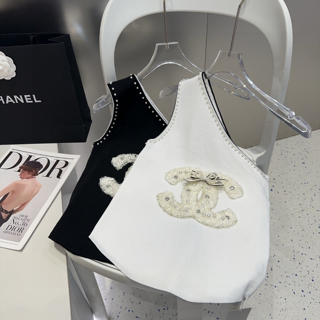 NO:375251,Chanel vest, wearing a jacket, super hot, single size, swimsuit, swimsuit, bikini, chanel, jackets & coats, swimsuits, bikinis19860909香奈儿背心,搭外套单穿超爆 均码泳衣泳裤比基尼,泳衣，泳裤，比基尼,chanel,jackets & coats,swimsuits,bikinis,accessory