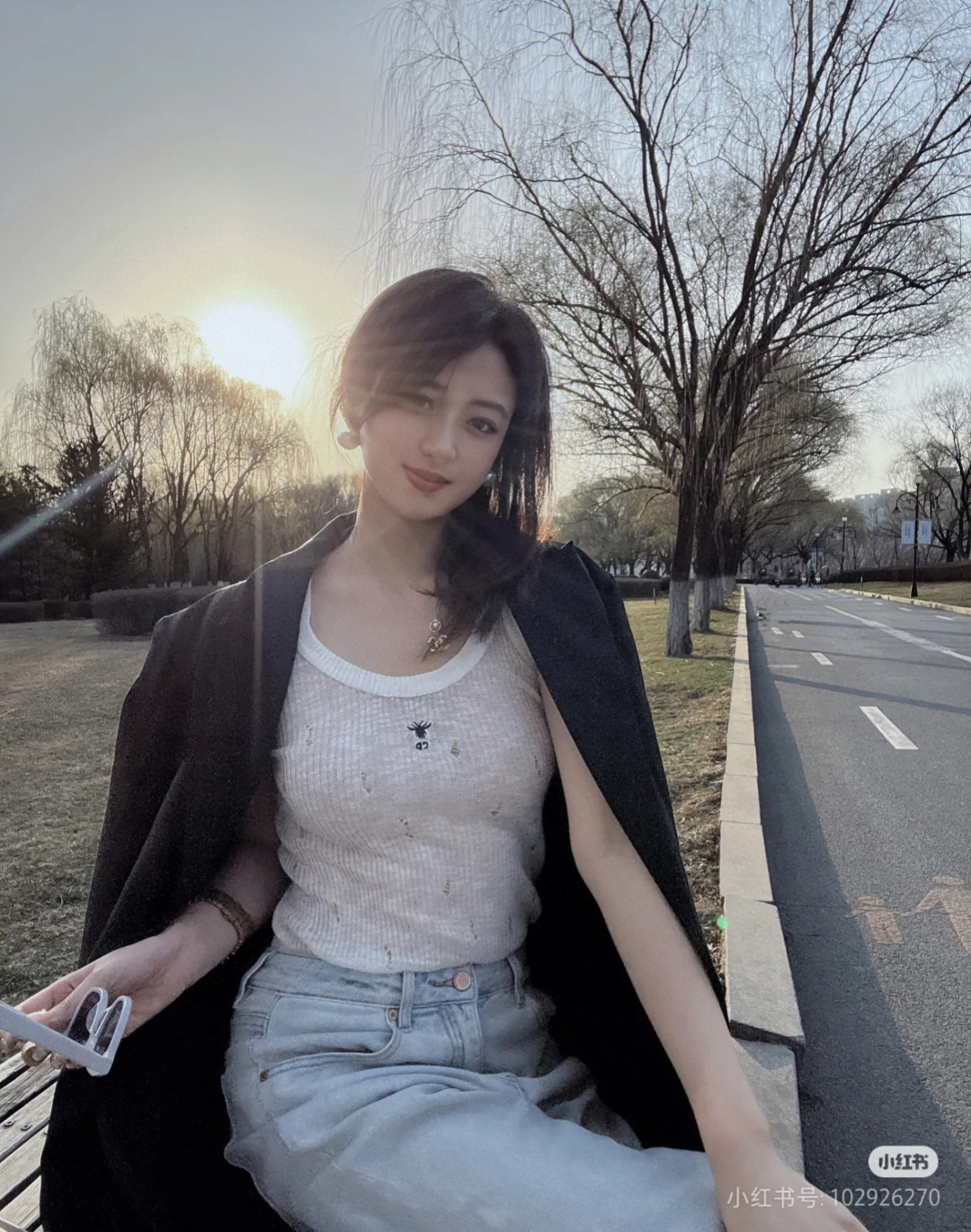 
迪奥小背心，搭外套单穿超。爆
均码