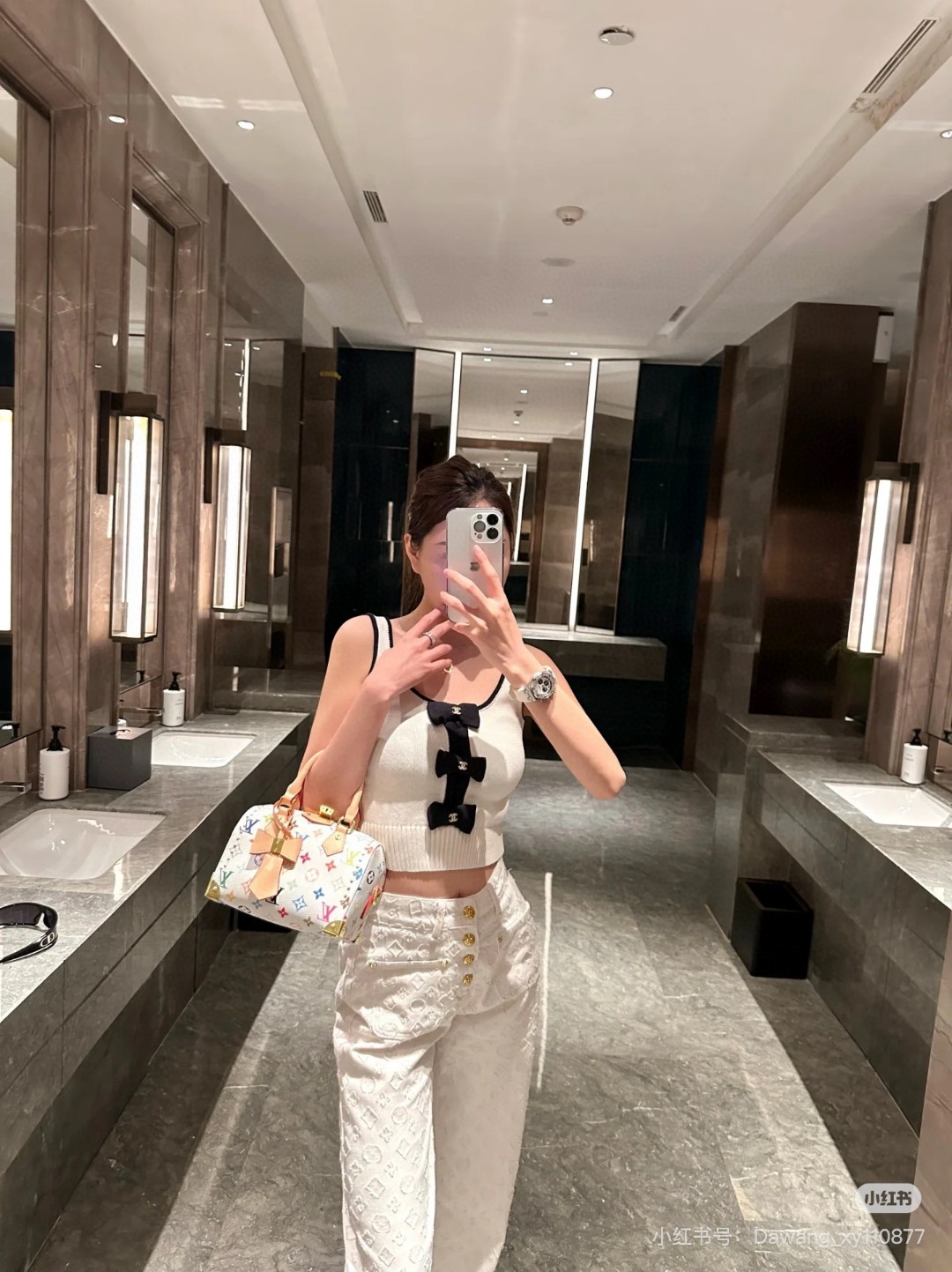 
香奈儿背心，搭外套单穿超。爆
均码