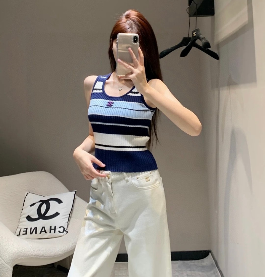 
香奈儿背心，搭外套单穿超。爆
均码