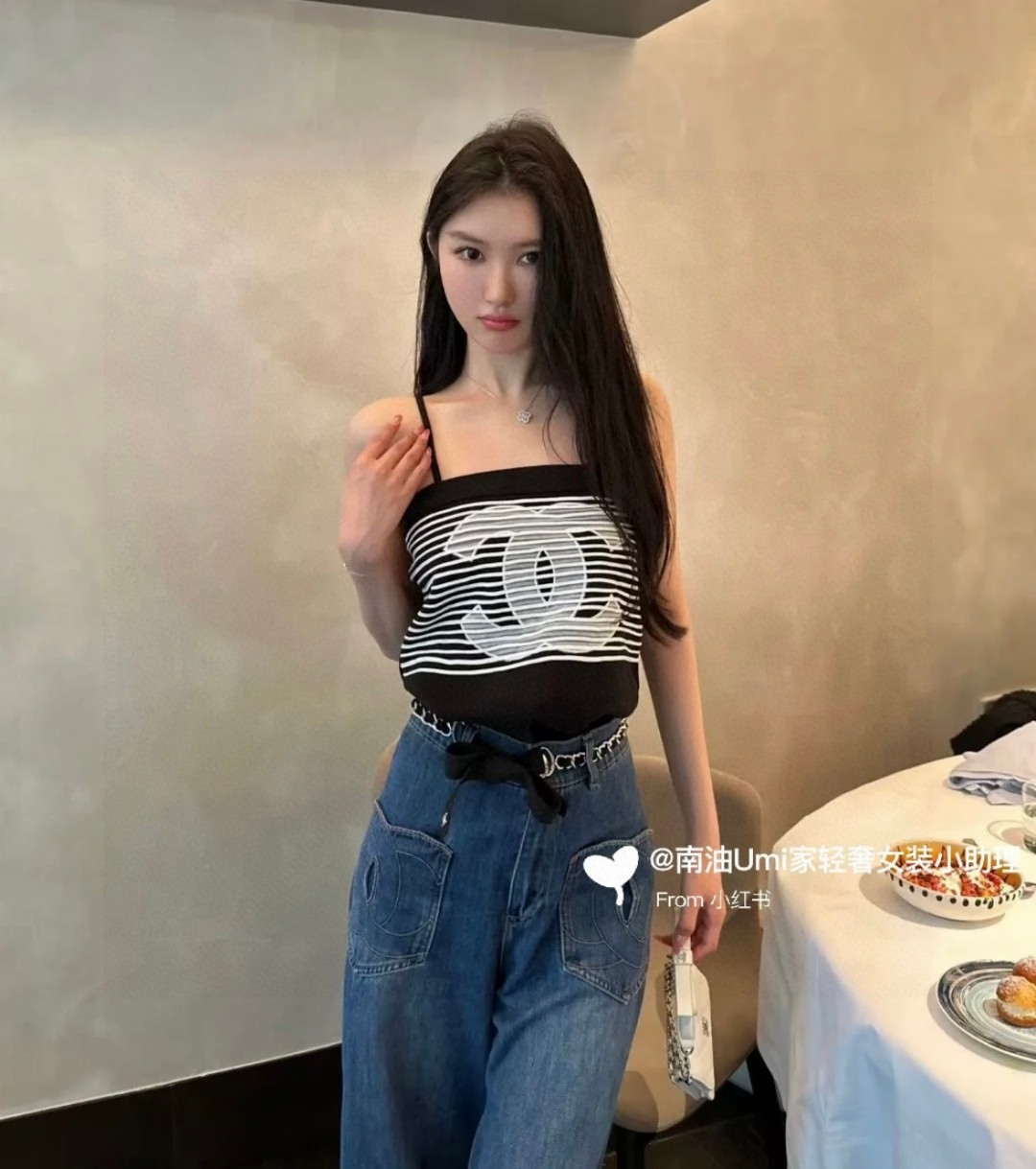 
香奈儿背心，搭外套单穿超。爆
均码