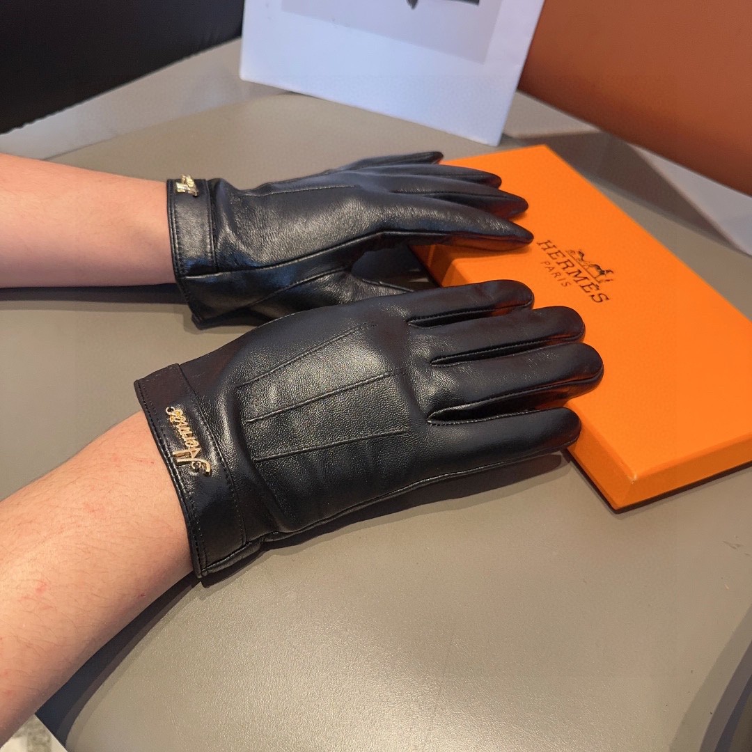 NO:343355,Hermes men's new sheepskin gloves, fashionable gloves, warm and fleece lining, classic, simple, comfortable, soft and versatile!  Count L, XL gloves, gloves, hermes, sheepskin, gloves19860909爱马仕男款新品羊皮手套,时尚手套,秋冬保暖加绒内里,经典简洁上手超舒适柔软、百搭！码数L,XL手套,手套,hermes,sheepskin,gloves,accessory