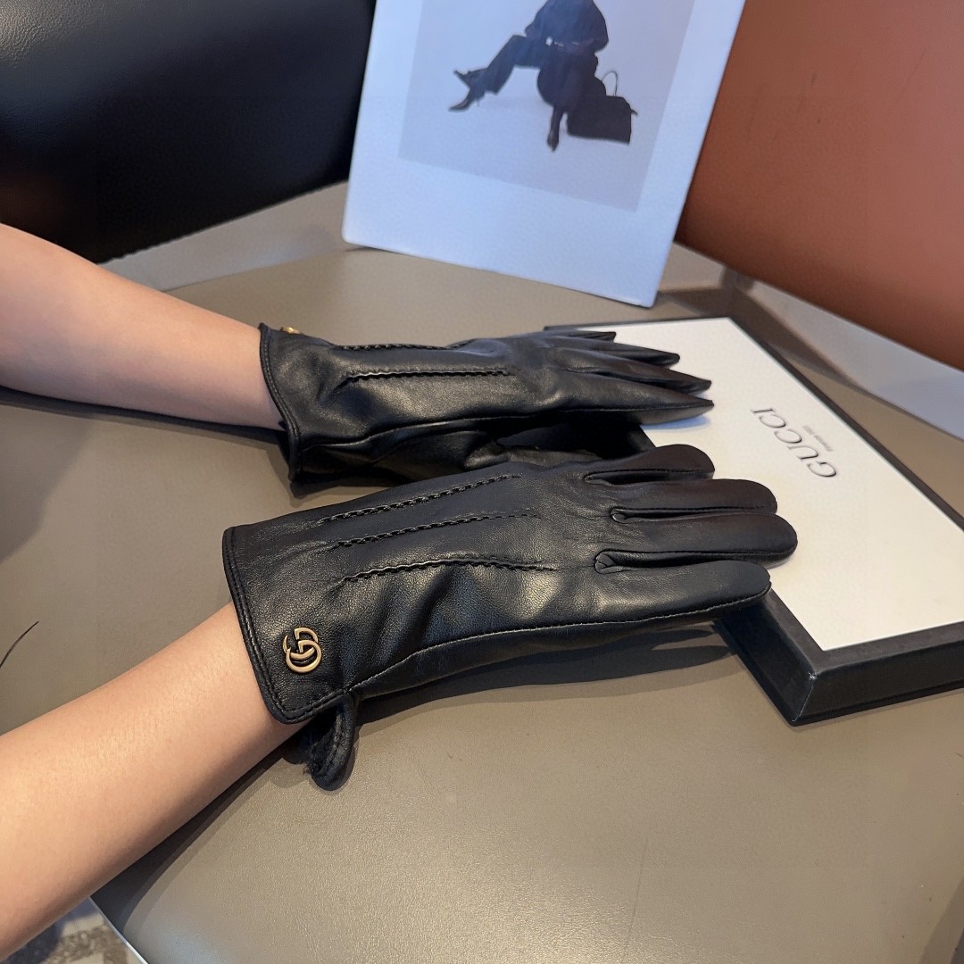 NO:343350,Guqi sheepskin gloves, fashionable gloves, warm and fleece inner in autumn and winter, classic, simple, super comfortable, soft and versatile!  ML gloves, gloves, sheepskin, gloves19860909古奇羊皮手套,时尚手套,秋冬保暖加绒内里,经典简洁上手超舒适柔软、百搭！ML手套,手套,sheepskin,gloves,accessory