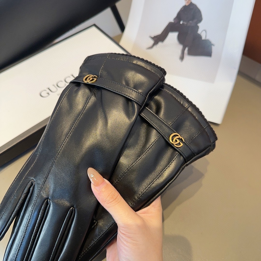 
古奇女款羊皮手套，时尚手套，秋冬保暖加绒内里，经典简洁💕上手超舒适柔软、百搭！码数ML