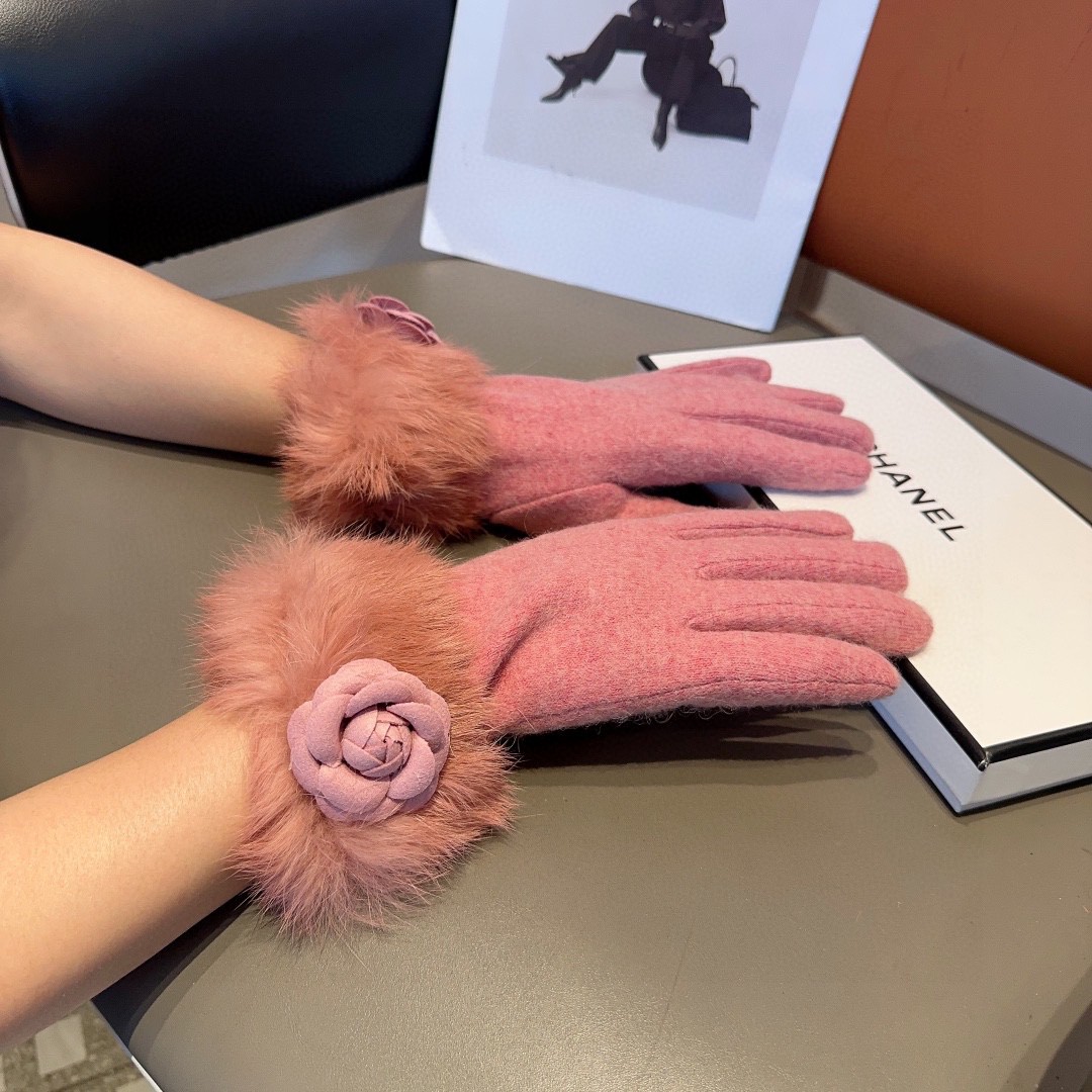 NO:343816,Chanel's new wool gloves, fashionable gloves, warm and velvet inner lining, super comfortable, soft and versatile!  Gloves, gloves, chanel, gloves19860909香奈儿新品羊毛手套,时尚手套,秋冬保暖加绒内里,上手超舒适柔软、百搭！均码手套,手套,chanel,gloves,accessory