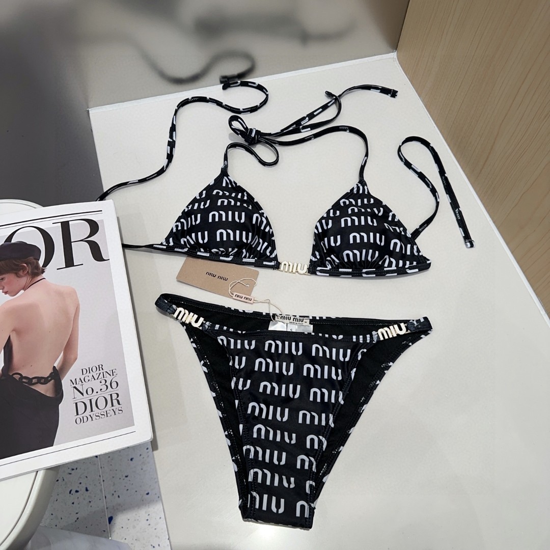 NO:377503,Miumiu swimsuit, the real thing is so beautiful!  If you can't take pictures of it, whoever wears it will be beautiful!  Very worth buying SML swimsuits, swimsuits, swimsuits, bikinis, miumiu, swimsuits, bikinis19860909miumiu泳衣,实物实在太美了！拍不出来它的美谁穿谁美！很值得入手 SML泳衣泳裤比基尼,泳衣，泳裤，比基尼,miumiu,swimsuits,bikinis,accessory