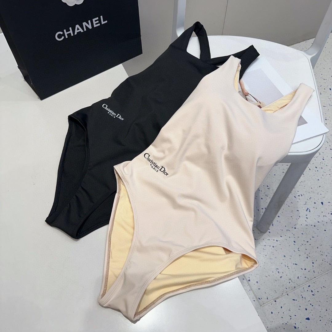 NO:377715,Dior swimsuit, the real thing is so beautiful!  If you can't take pictures of it, whoever wears it will be beautiful!  Very worth buying SML swimsuits, swimsuits, swimsuits, bikinis, dior, swimsuits, bikinis19860909迪奥泳衣,实物实在太美了！拍不出来它的美谁穿谁美！很值得入手 SML泳衣泳裤比基尼,泳衣，泳裤，比基尼,dior,swimsuits,bikinis,accessory