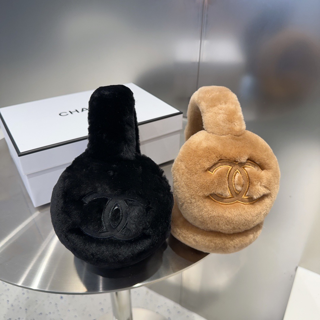 💕人间白富美,网红明星同款😍香奈儿刺绣耳罩，保暖☺️滑雪日常凹造型简直太赞了保暖打气物件高颜值 自留黑白