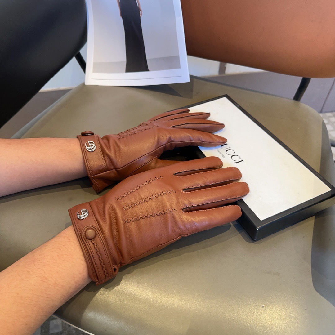 NO:554634,Gucci men's new sheepskin gloves, fashionable gloves, warm in autumn and winter with velvet lining, classic and simple, super comfortable, soft and versatile!  Size L, XL gloves, gloves, sheepskin, gloves19860909古奇男款新品羊皮手套,时尚手套,秋冬保暖加绒内里,经典简洁上手超舒适柔软、百搭！码数L,XL手套,手套,sheepskin,gloves,accessory