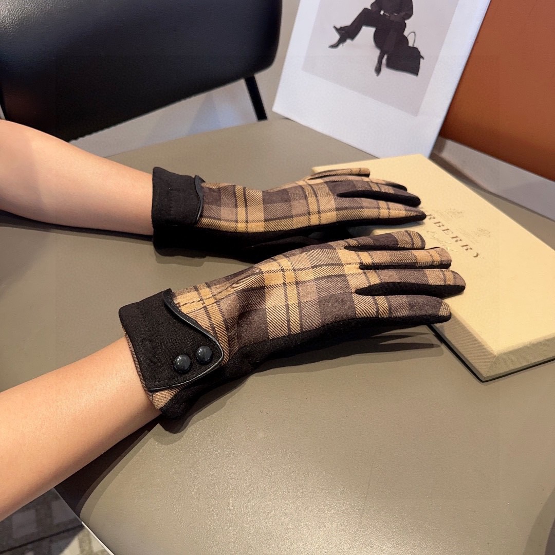 NO:602296,BURBERRY wool gloves, fashionable gloves, warm lining in autumn and winter, classic and simple, super comfortable and soft, versatile one-size-fits-all gloves, gloves, burberry, burberry, gloves19860909巴宝莉BURBERRY 羊毛手套,时尚手套,秋冬保暖内里,经典简洁上手超舒适柔软、百搭均码手套,手套,burberry,burberry,gloves,accessory