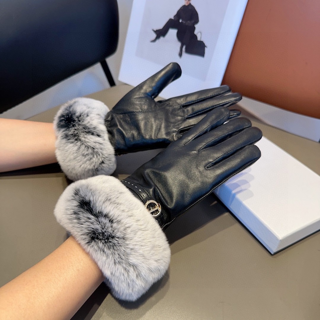 NO:602288,Dior sheepskin gloves, fashionable gloves, warm autumn and winter lining, classic, simple and easy to use, super comfortable, soft and versatile!  Size ML gloves, gloves, dior, sheepskin, gloves19860909迪奥羊皮手套,时尚手套,秋冬保暖内里,经典简洁上手超舒适柔软、百搭！码数ML手套,手套,dior,sheepskin,gloves,accessory