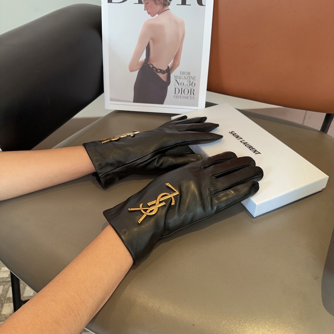 NO:602300,Saint Laurent sheepskin gloves, fashionable gloves, warm in autumn and winter with velvet lining, classic, simple and super comfortable, soft and versatile!  gloves,gloves,saint laurent,sheepskin,gloves19860909圣罗兰羊皮手套,时尚手套,秋冬保暖加绒内里,经典简洁上手超舒适柔软、百搭！手套,手套,saint laurent,sheepskin,gloves,accessory