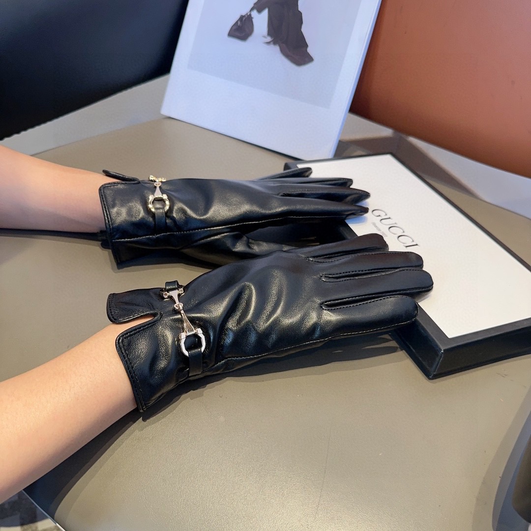 NO:640009,Gucci women's new sheepskin gloves, fashionable gloves, warm in autumn and winter with velvet lining, classic and simple, super comfortable, soft and versatile!  Size ML gloves, gloves, sheepskin, gloves19860909古奇女款新品羊皮手套,时尚手套,秋冬保暖加绒内里,经典简洁上手超舒适柔软、百搭！码数ML手套,手套,sheepskin,gloves,accessory