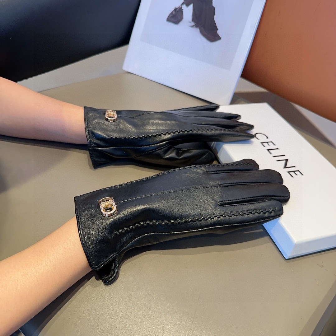NO:701852,Celine women's new sheepskin gloves, fashionable gloves, warm in autumn and winter with velvet lining, classic and simple, super comfortable, soft and versatile!  Size ML gloves, gloves, sheepskin, gloves19860909塞琳 女款新品羊皮手套,时尚手套,秋冬保暖加绒内里,经典简洁上手超舒适柔软、百搭！码数ML手套,手套,sheepskin,gloves,accessory
