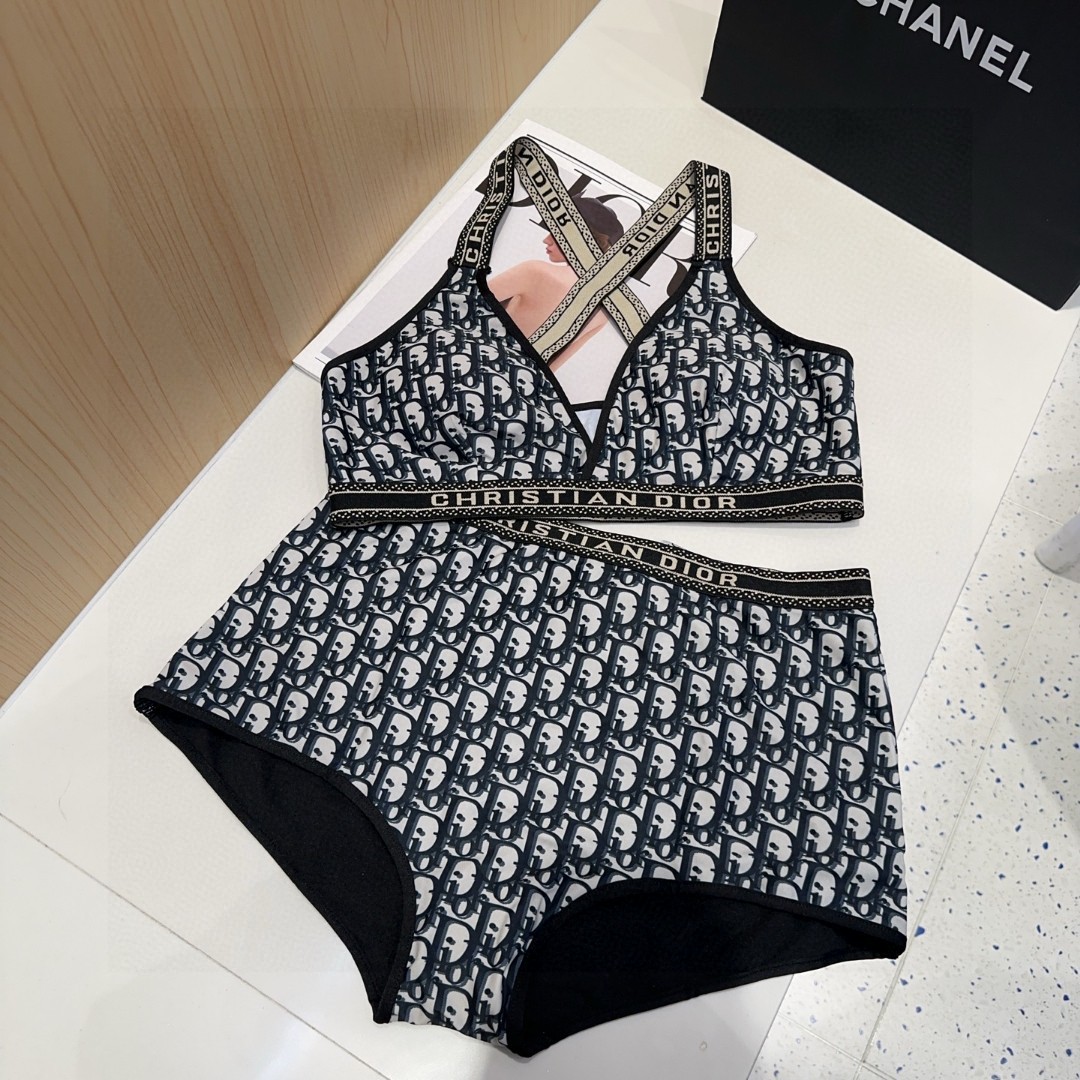 迪奥泳衣，上身显瘦而且好看！穿着很洋气😍SML