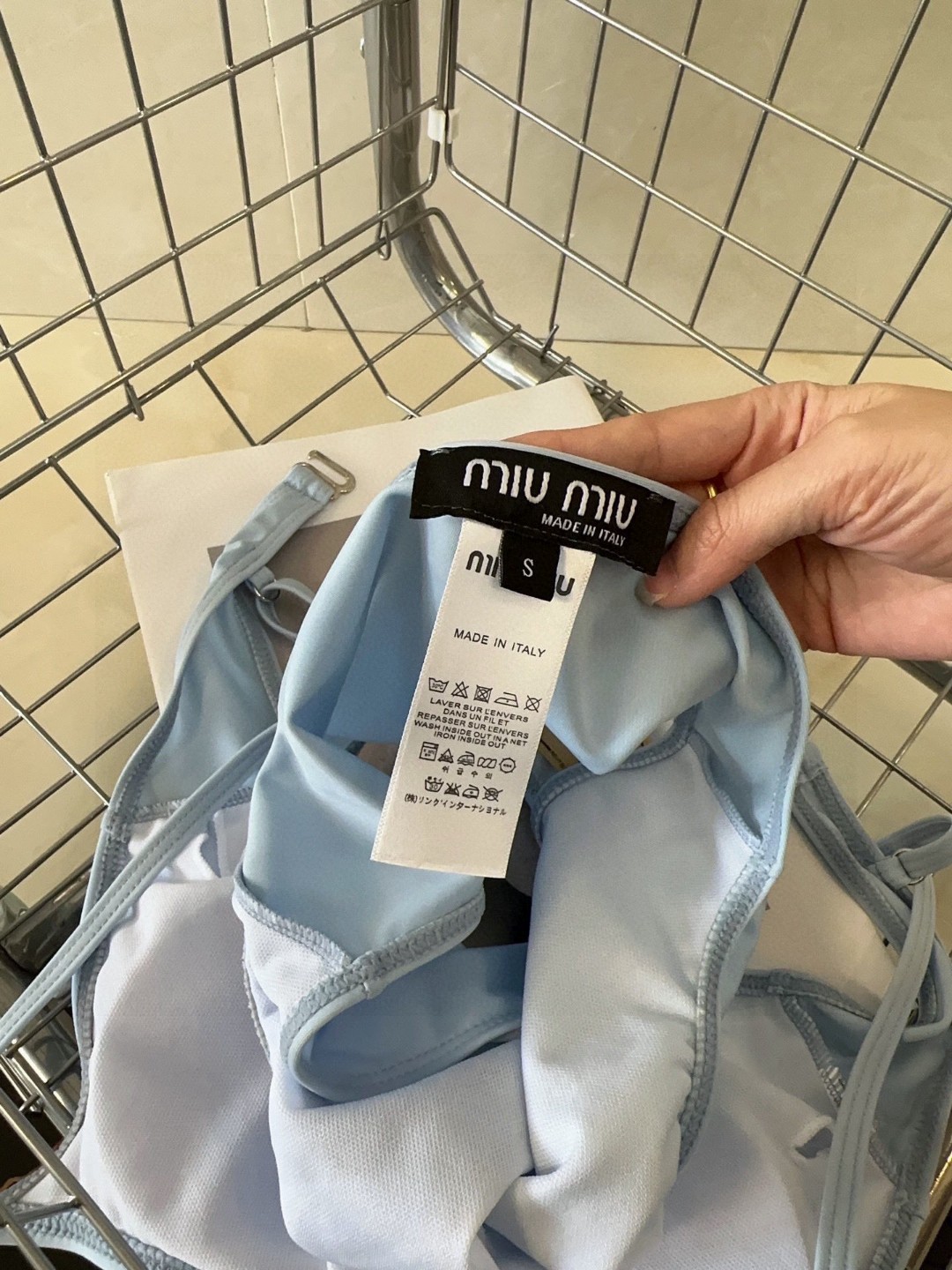 miumiu泳衣，时尚潮人必备！实物超级好看！海边度假拍照超级好！SML