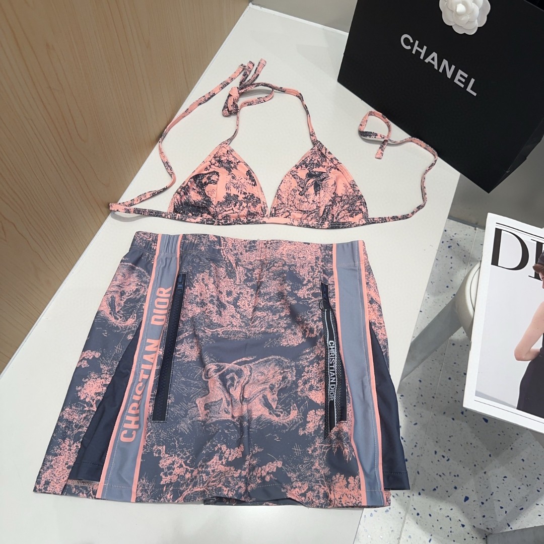 迪奥泳衣三件套，实物实在太美了！拍不出来它的美😍谁穿谁美！很值得入手✋ SML