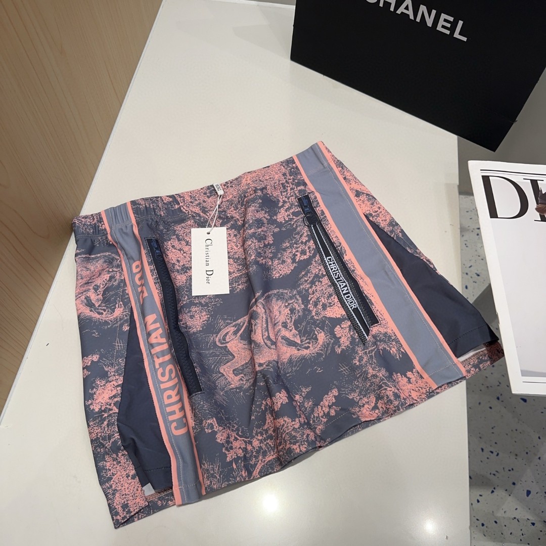 迪奥泳衣三件套，实物实在太美了！拍不出来它的美😍谁穿谁美！很值得入手✋ SML