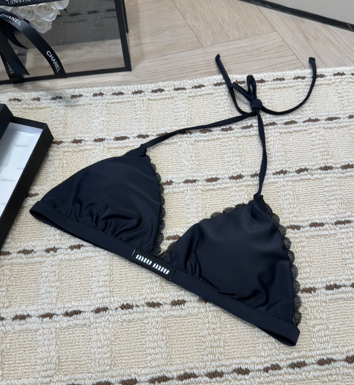 Miumiu泳衣，实物实在太美了！拍不出来它的美😍谁穿谁美！很值得入手✋ SML