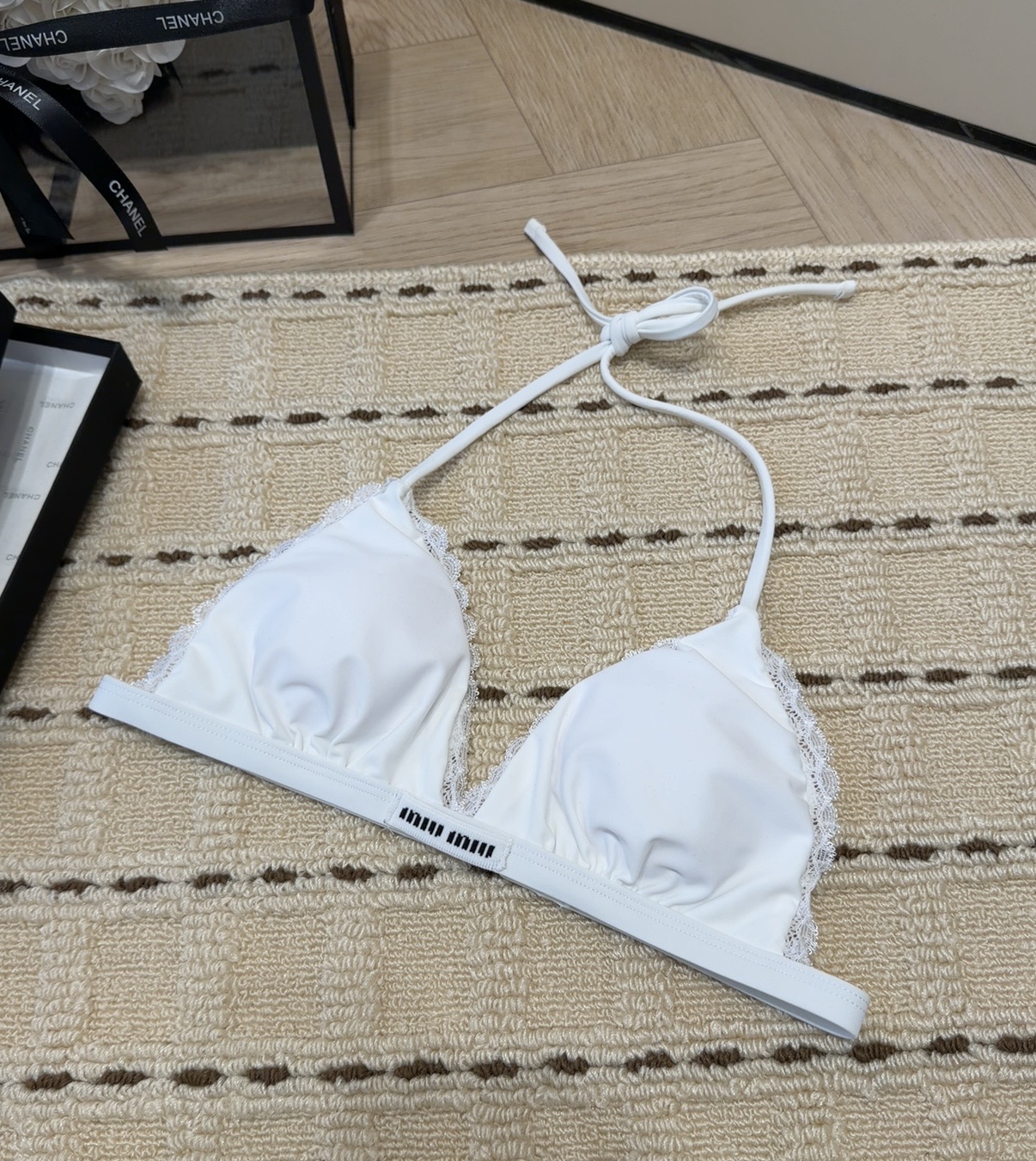 Miumiu泳衣，实物实在太美了！拍不出来它的美😍谁穿谁美！很值得入手✋ SML