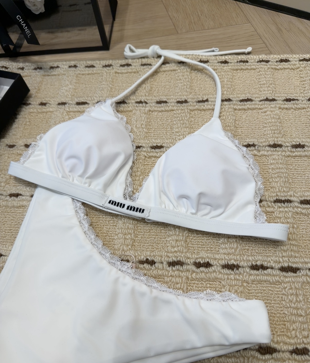 Miumiu泳衣，实物实在太美了！拍不出来它的美😍谁穿谁美！很值得入手✋ SML