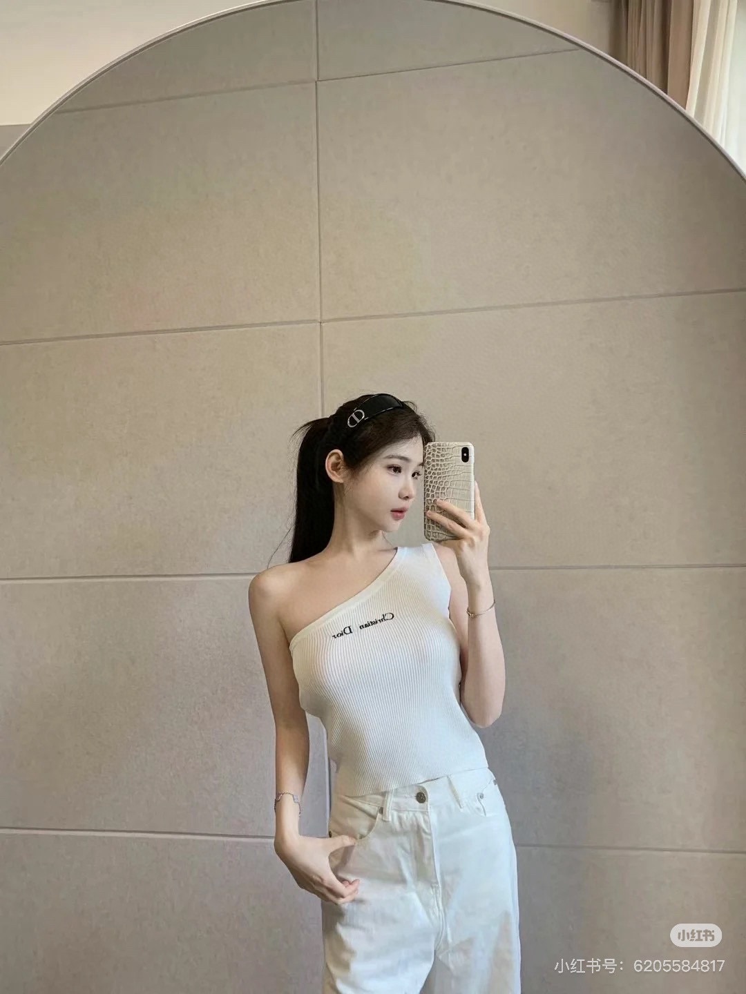 迪奥斜肩针织背心