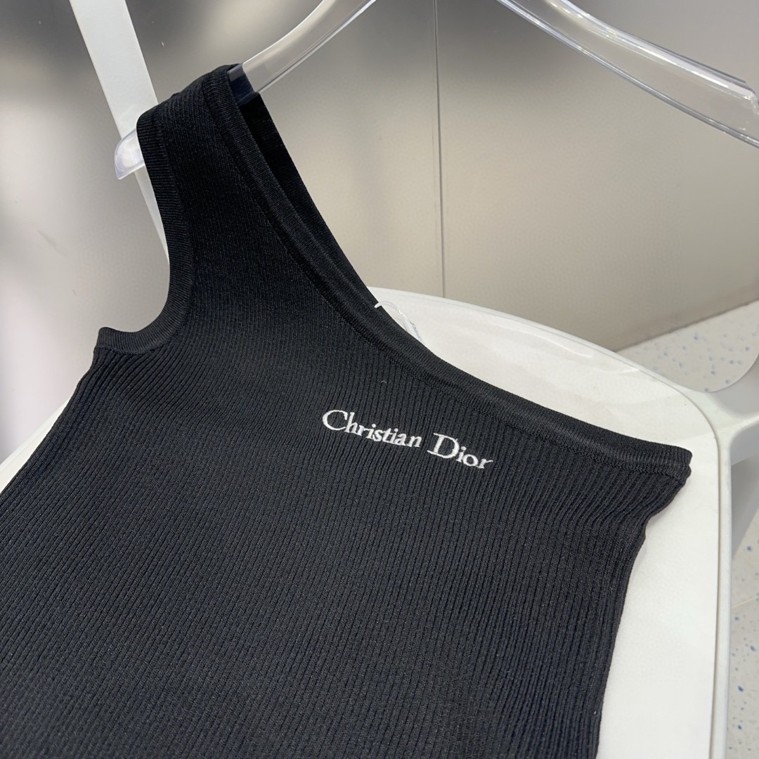 迪奥斜肩针织背心