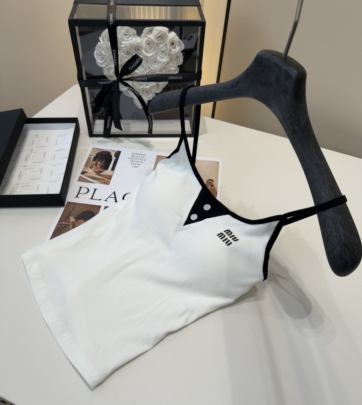 Miumiu背心，搭外套单穿超🔥爆均码