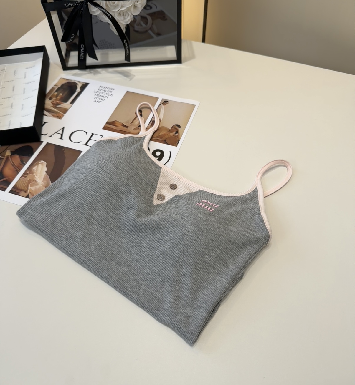 Miumiu背心，搭外套单穿超🔥爆均码