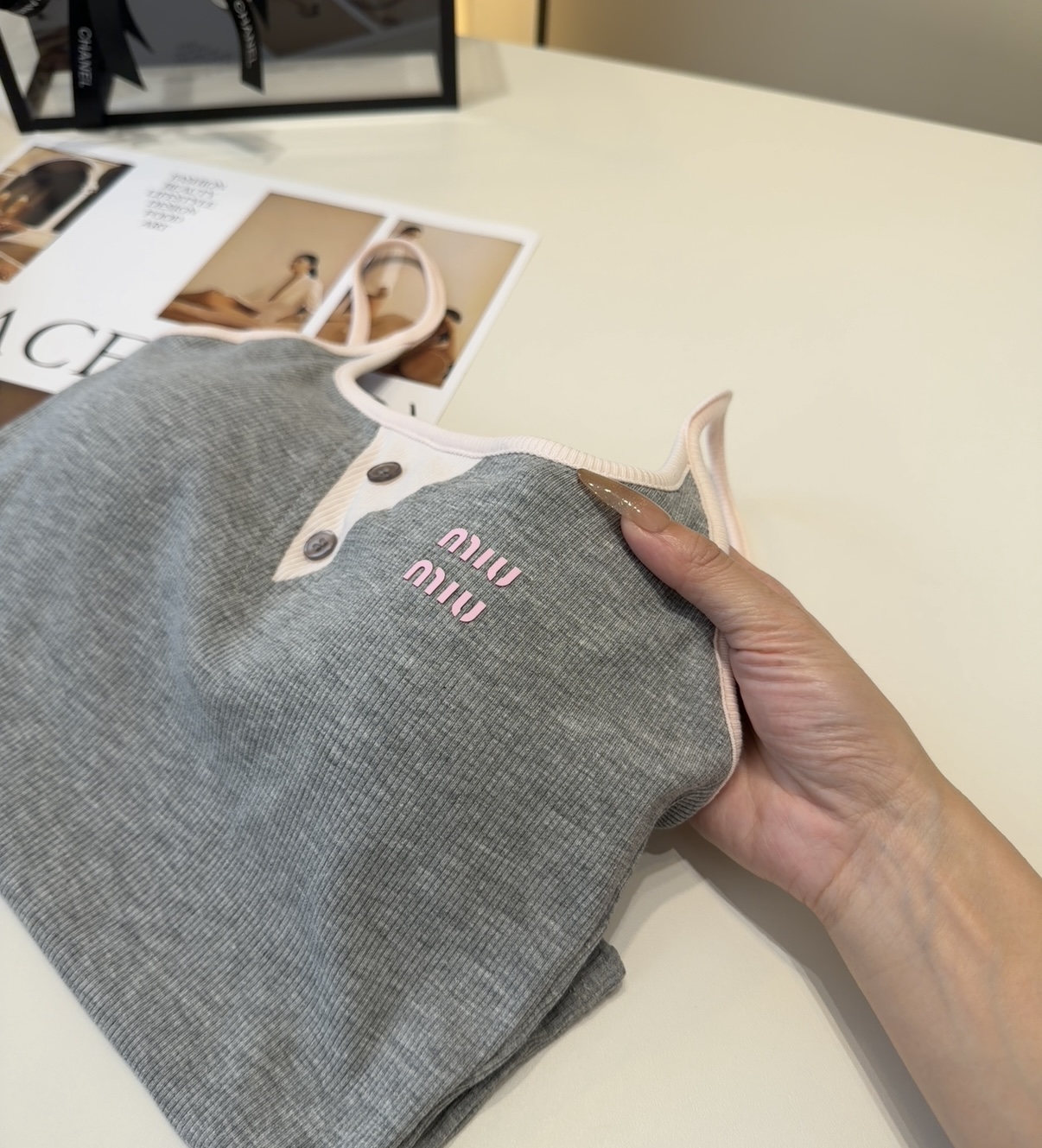 Miumiu背心，搭外套单穿超🔥爆均码