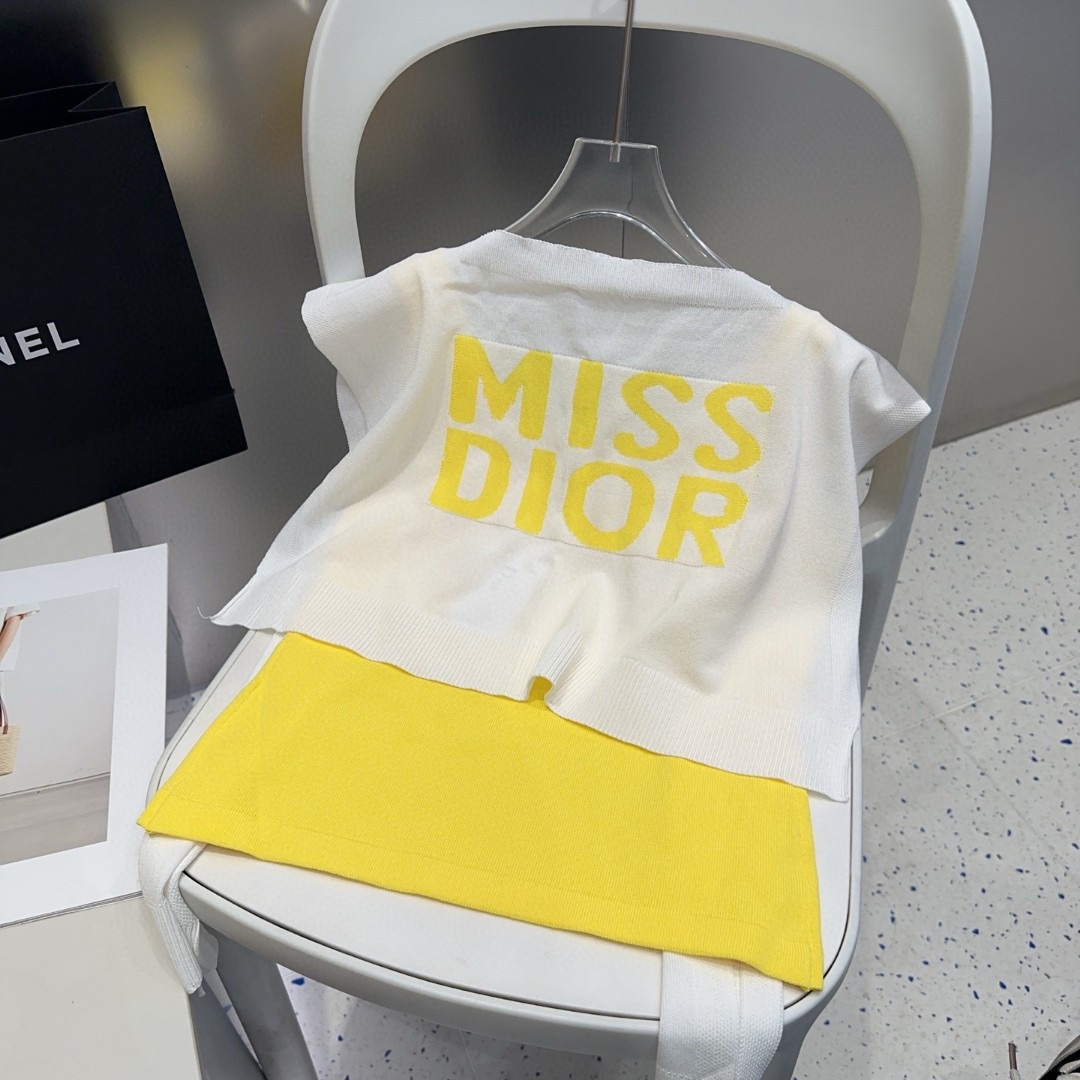 迪奥背心，搭外套单穿超🔥爆均码