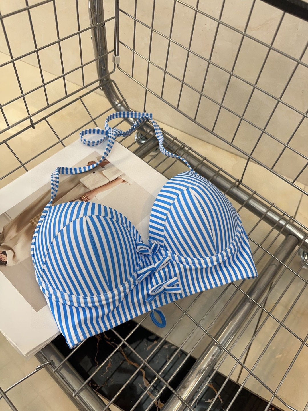 miumiu泳衣，时尚潮人必备！实物超级好看！海边度假拍照超级好！SML