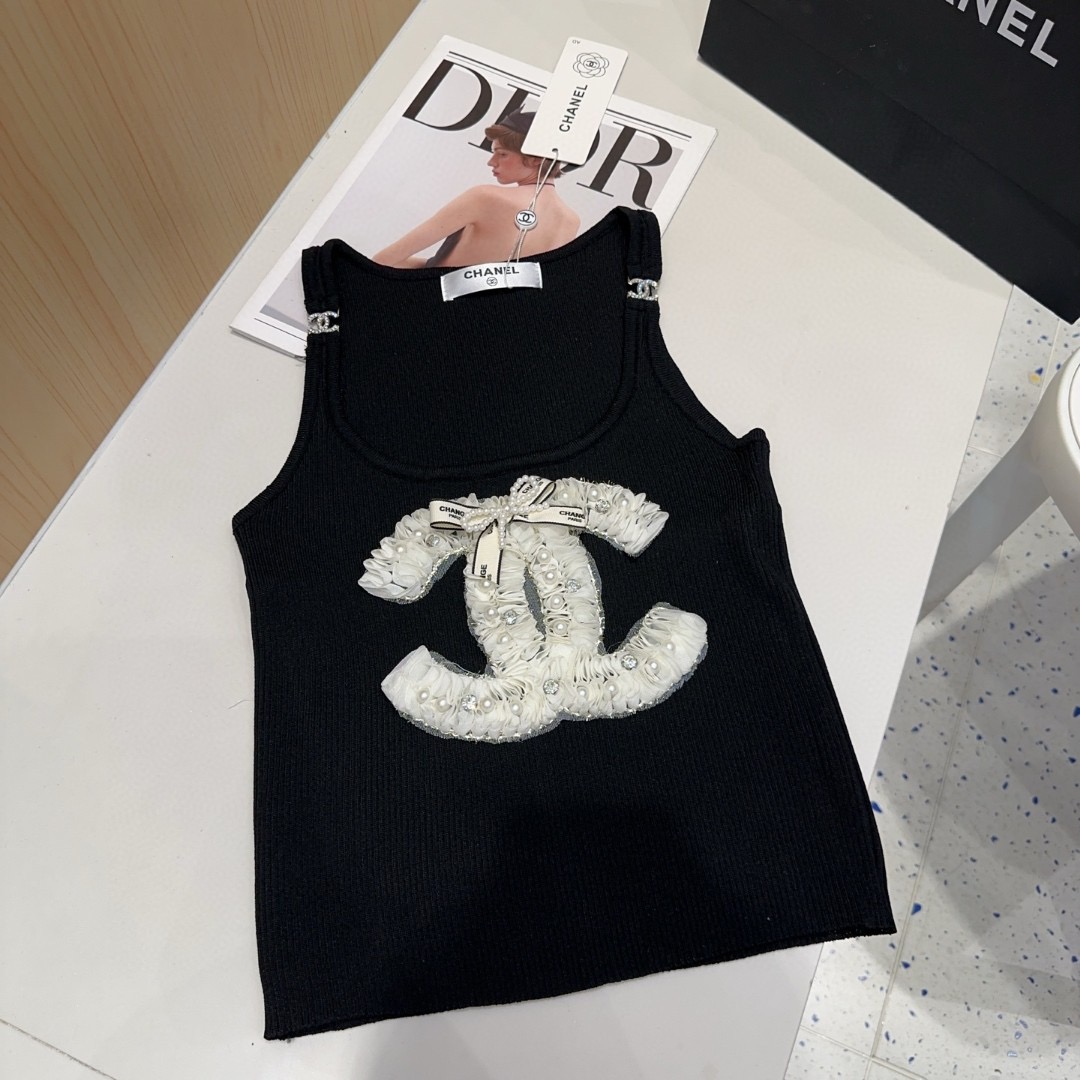 香奈儿背心，搭外套单穿超🔥爆均码